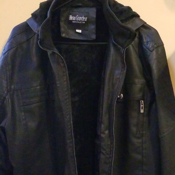 Jacket - Picture 3 of 3